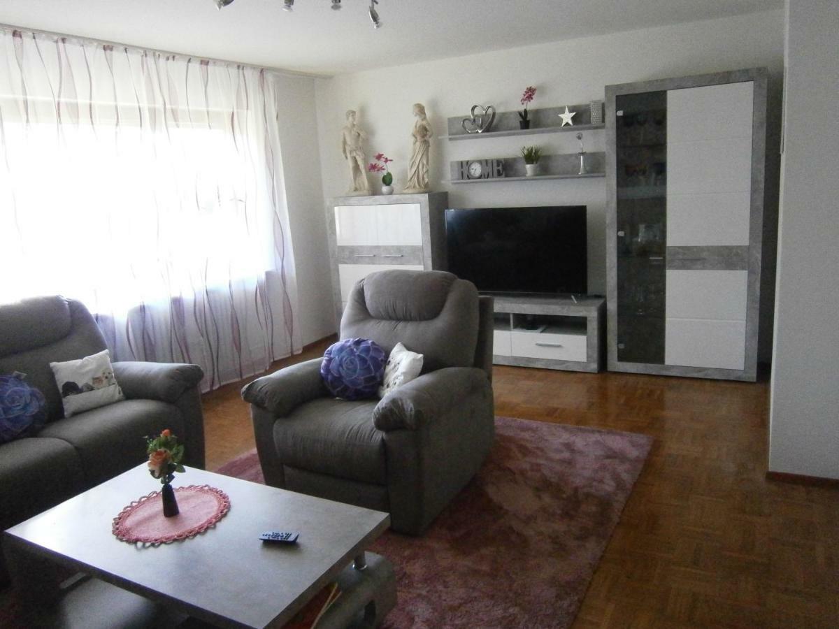 Ferienwohnung Roessler มาร์คดอร์ฟ ภายนอก รูปภาพ